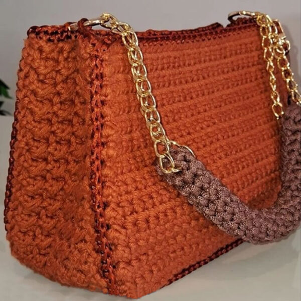 Bolsa de Crochê com Alça detalhes dourados - Imagem 2